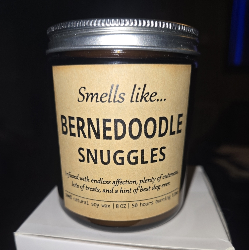 Bernedoodle Snuggles Scented Candle